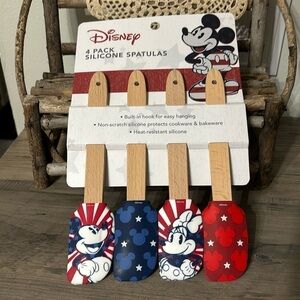 NEW! MICKEY MOUSE AND MINNIE MOUSE MINI SILICONE SPATULAS SET OF 4